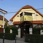 Kisherceg Szallashely 2*
