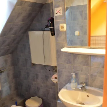 Guest house Kisherceg Szallashely 2*