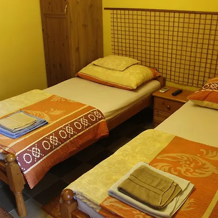 Kisherceg Szallashely Guest house 2*