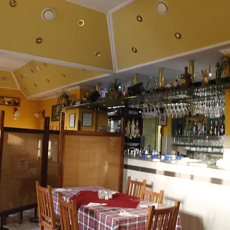 Kisherceg Szallashely בית הארחה